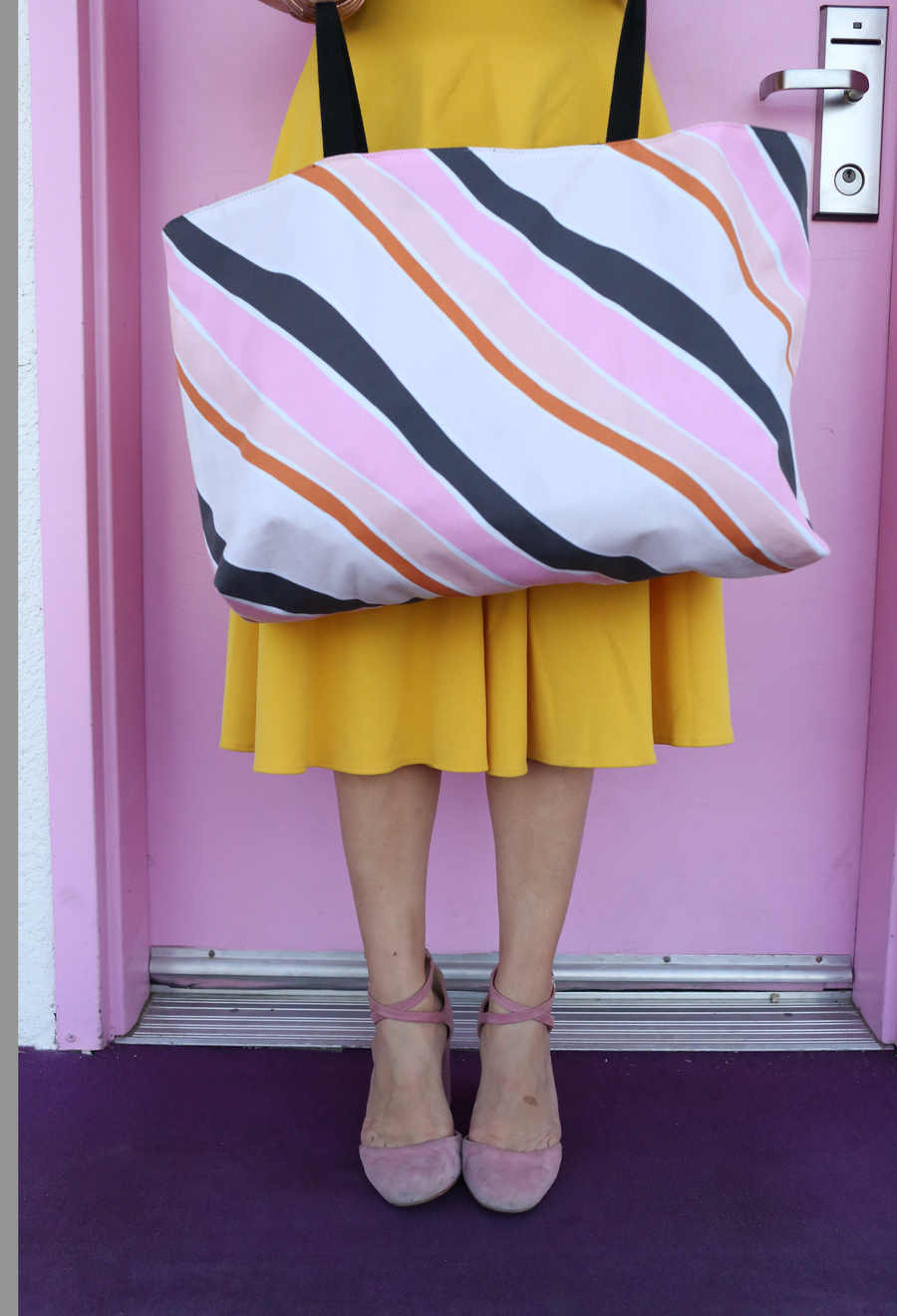 Grab N' Go: Flow Tote Bag