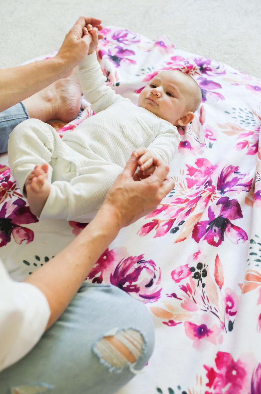 Grab N' Go: Antique Bouquet Blanket