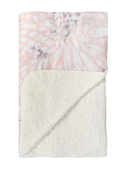 Grab N' Go: Ruffled Blanket